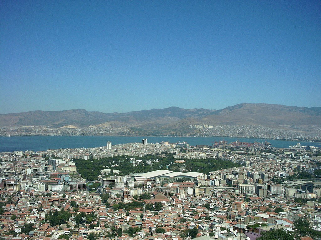 IZMIR CITY TOUR FROM IZMIR PORT / Historical Asansor, Konak Square and Clock Tower, Kemeralti Bazaar, Roman Agora